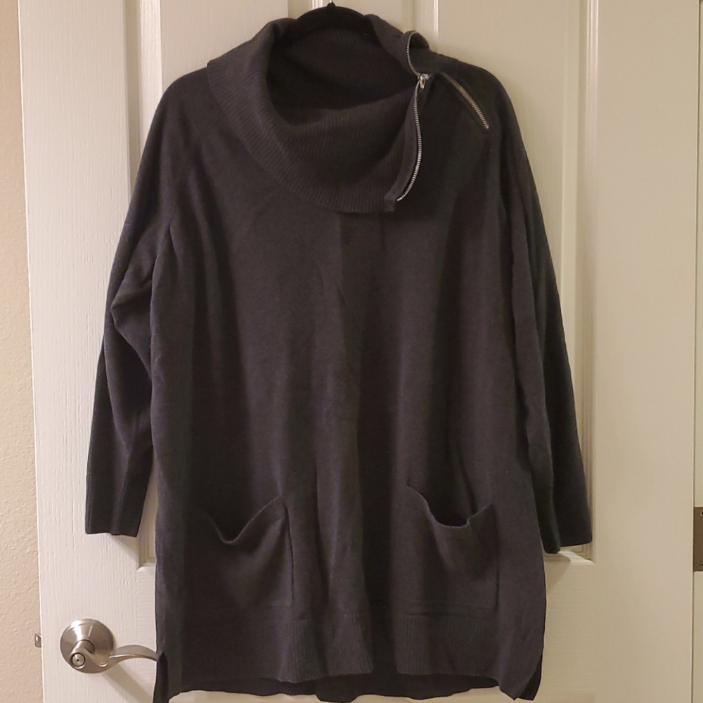 Sweater with fun front pockets